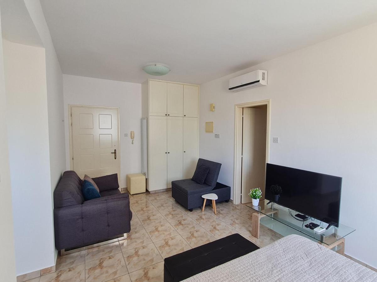 Laertis 2 Complex, Studio Apartment 106 - By Imh Travel & Tours Paphos Exteriör bild