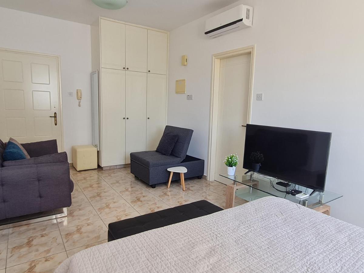 Laertis 2 Complex, Studio Apartment 106 - By Imh Travel & Tours Paphos Exteriör bild